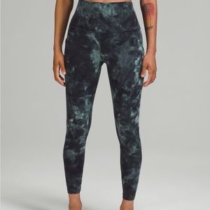 Brand NWT lululemon leggings with pockets